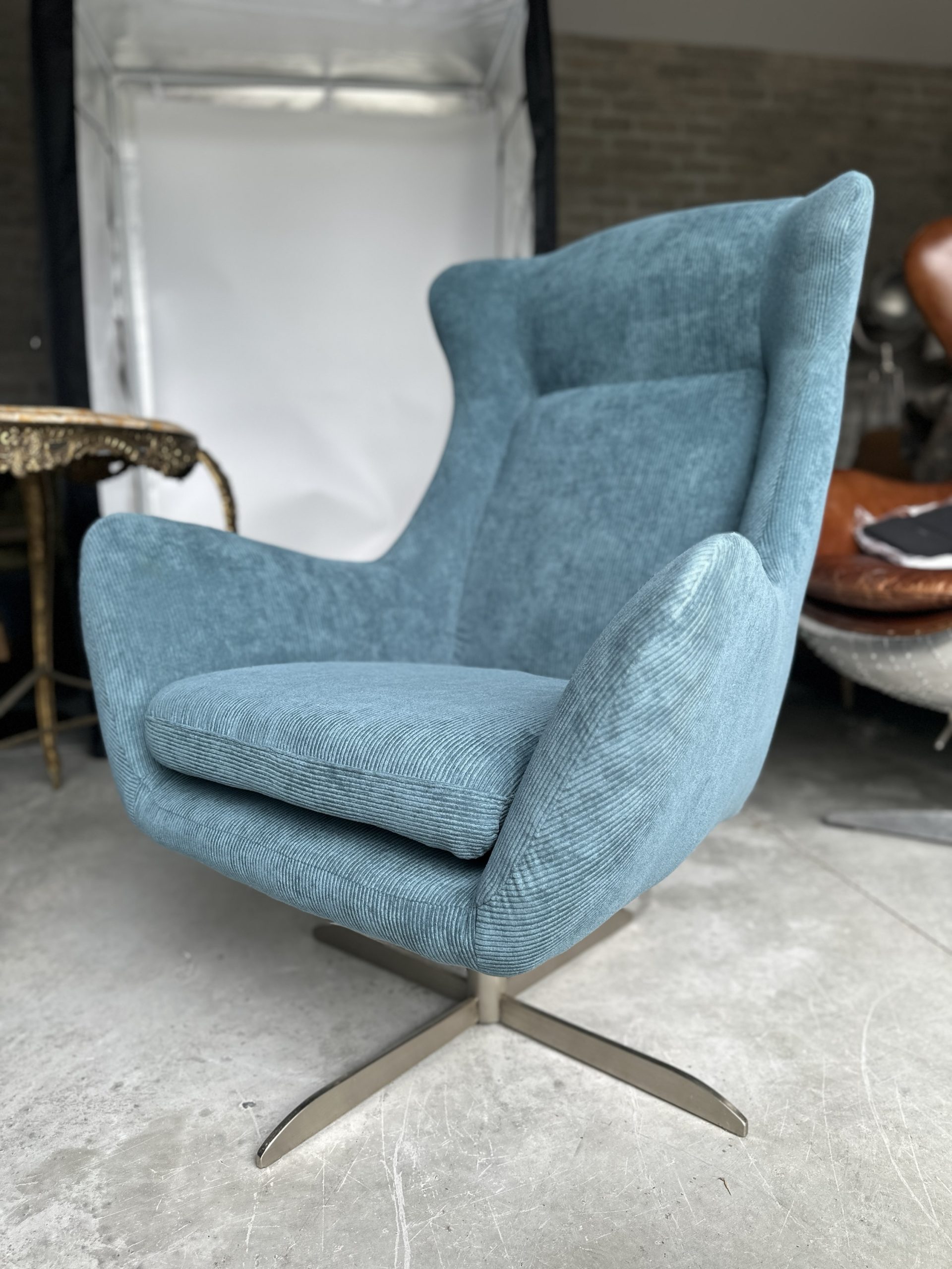 Scandinavian design Mcm chair - Image 2