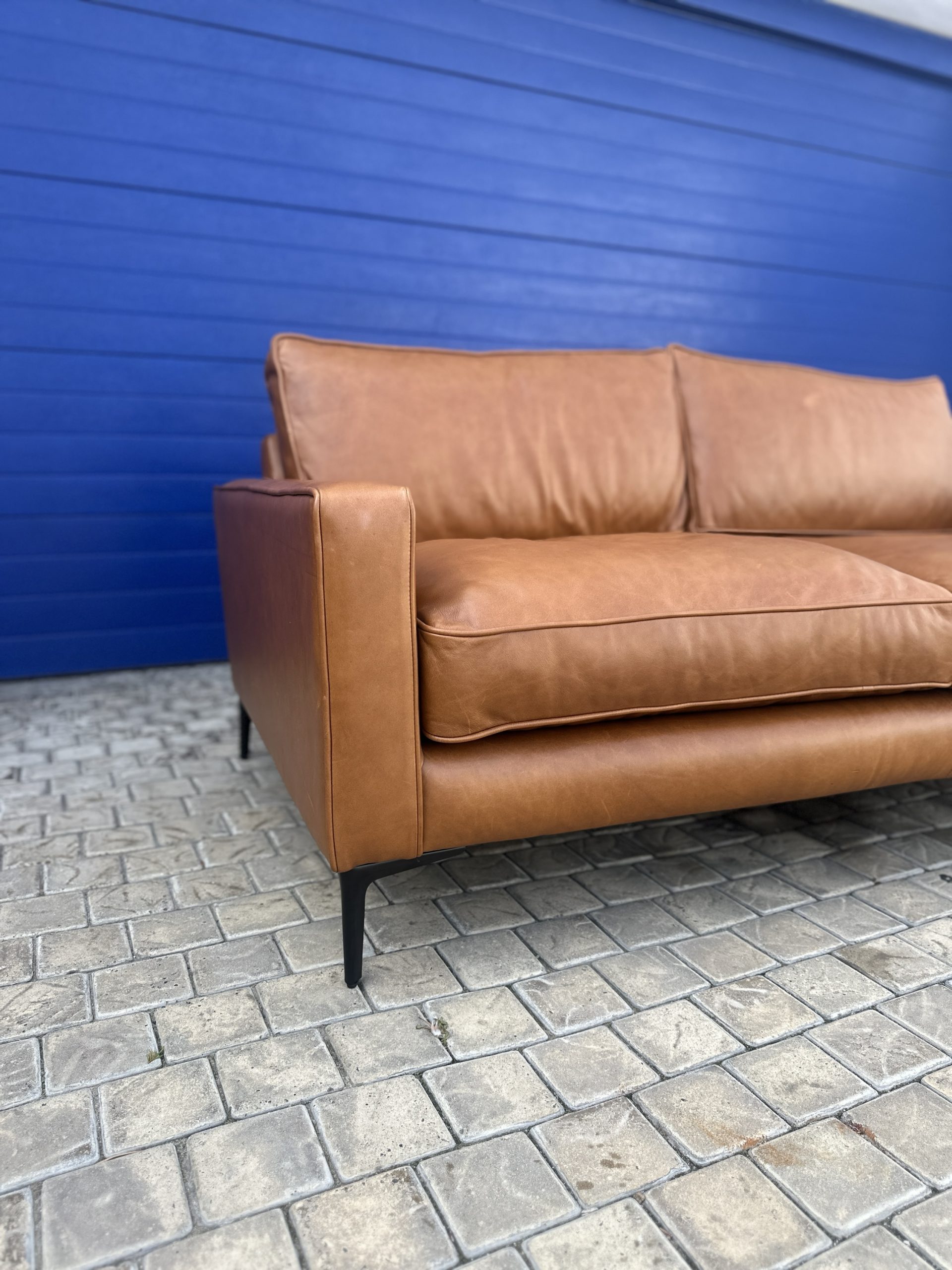 1.8 metre Brazilian leather couch tan - Image 8
