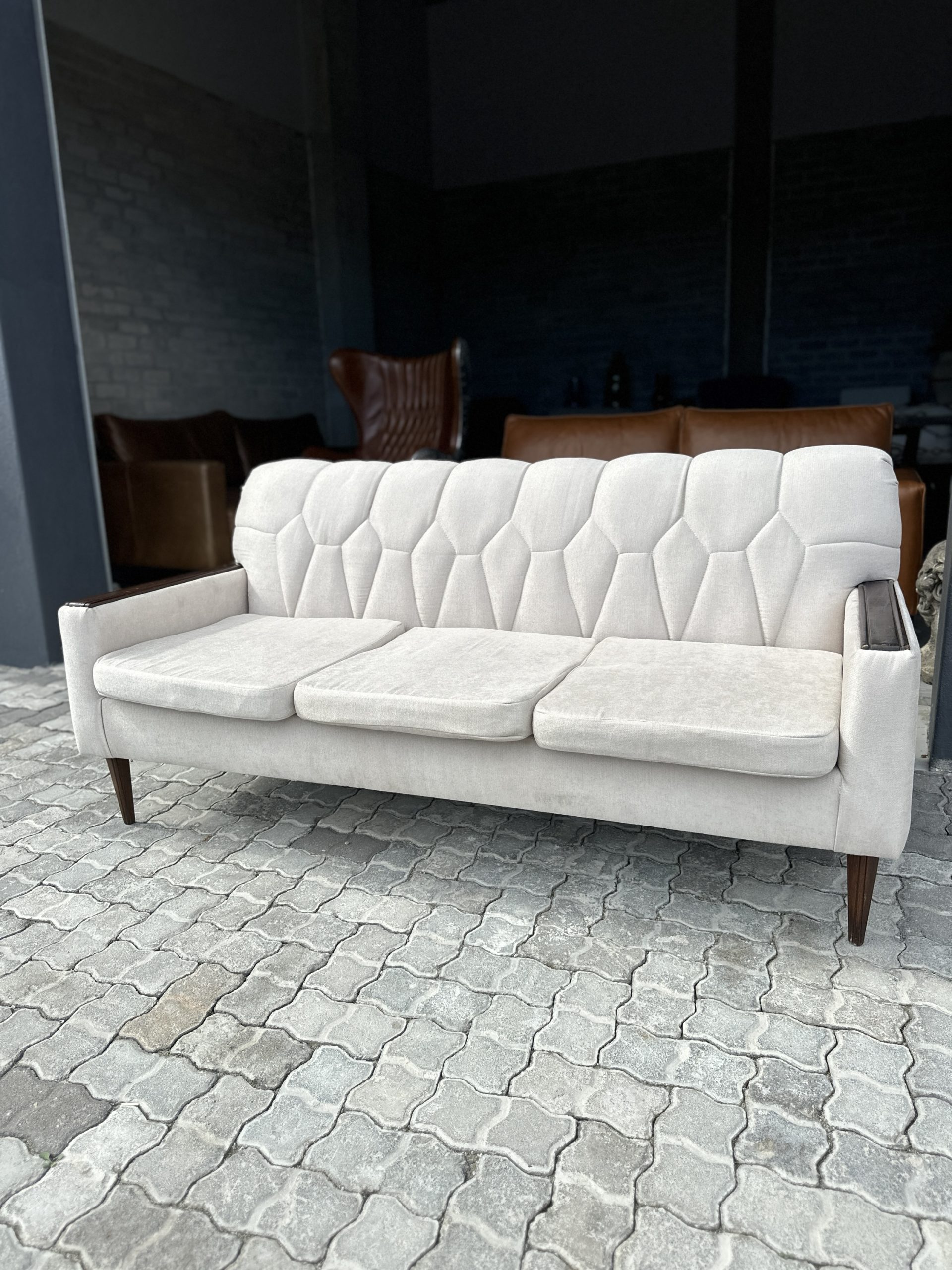 Scandi design sofa - Image 11