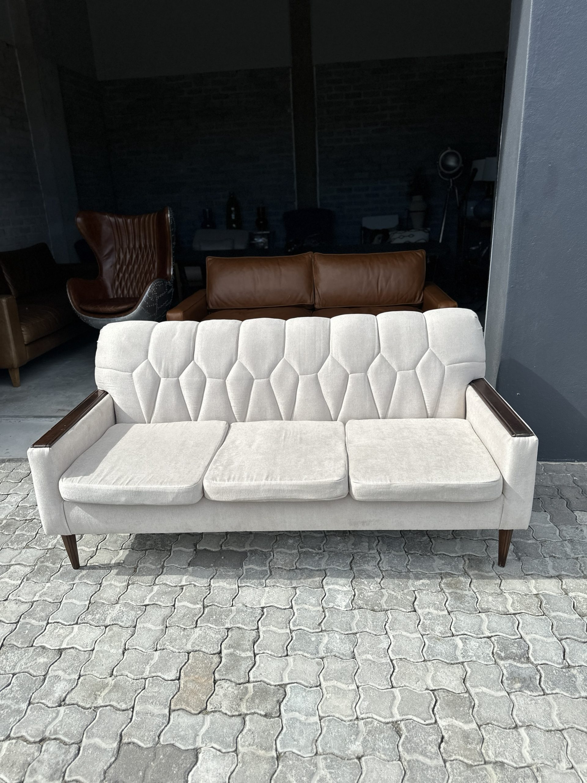 Scandi design sofa - Image 6