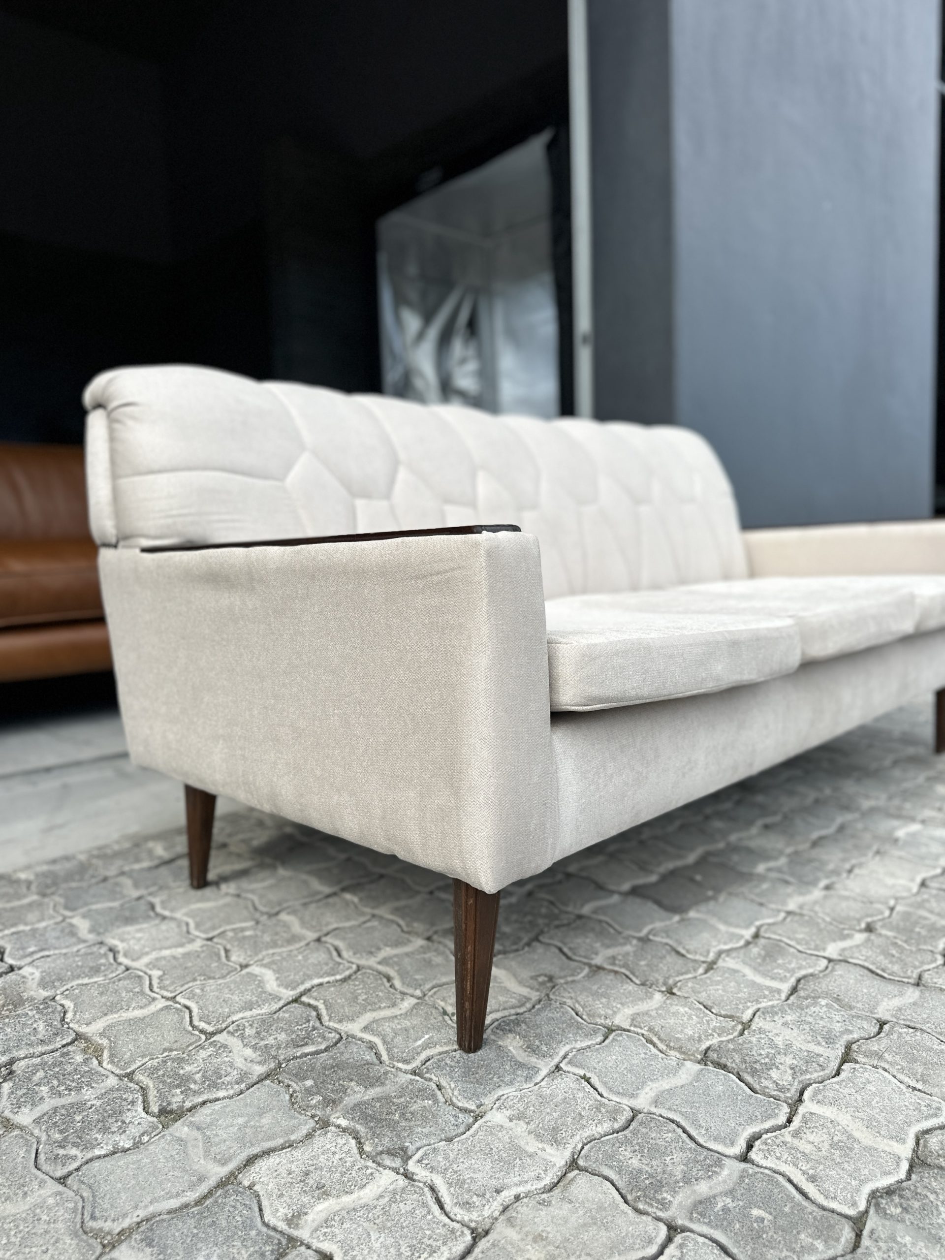 Scandi design sofa - Image 7