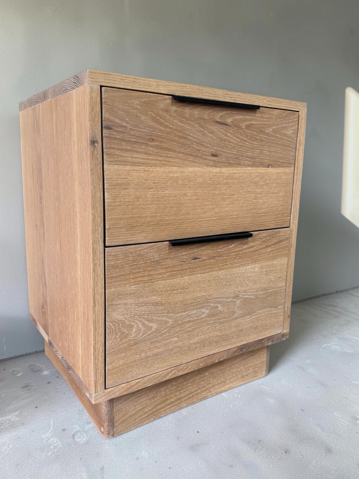 Solid Oak bedside tables large - Image 6