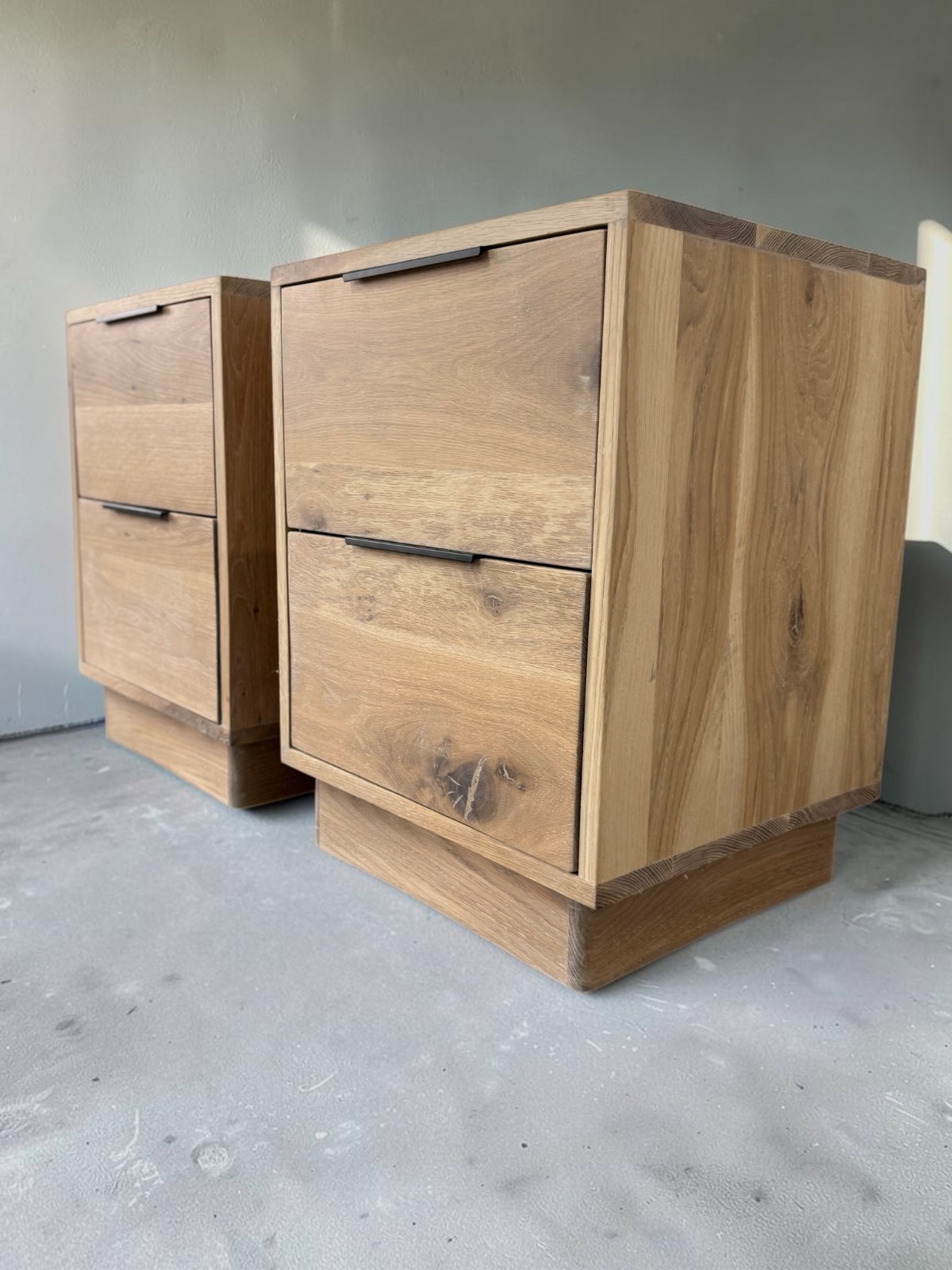 Solid Oak bedside tables large - Image 2