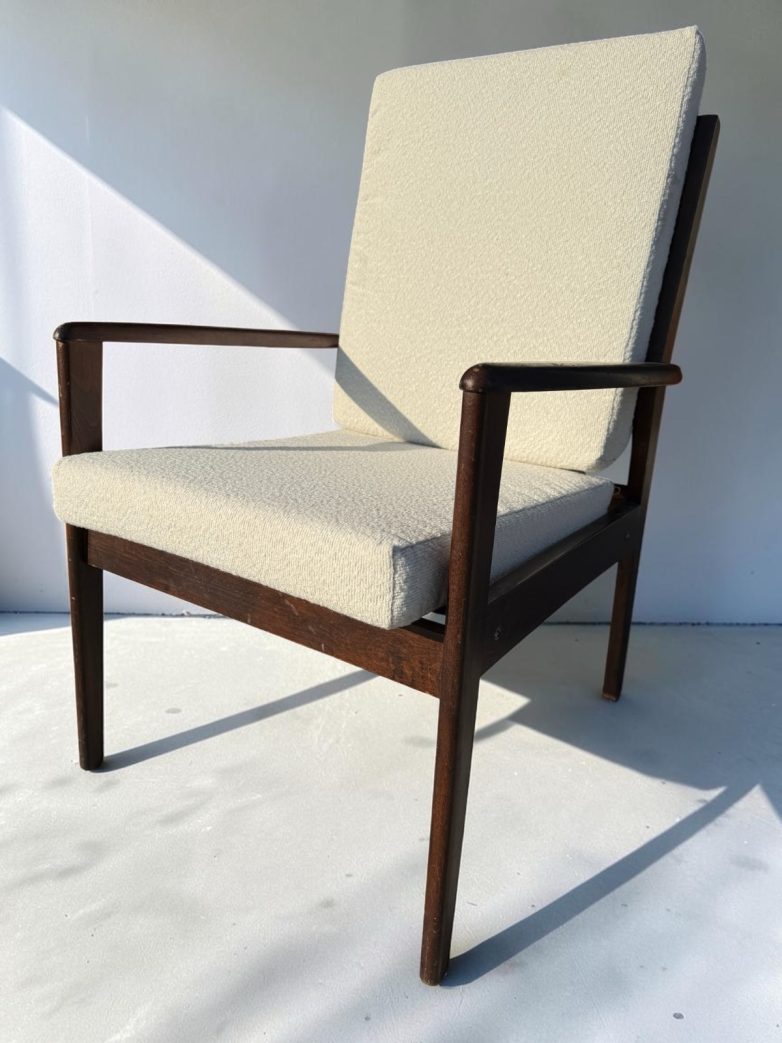 Mid-Century Scandinavian Design chair